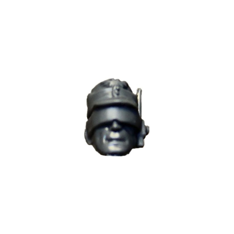 Tête avec casquette B Tête avec casquette B